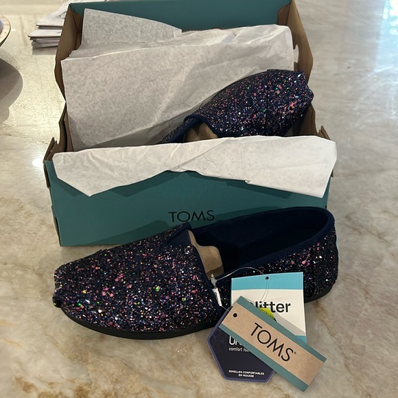 Girls sparkle Toms - Picture 1 of 4